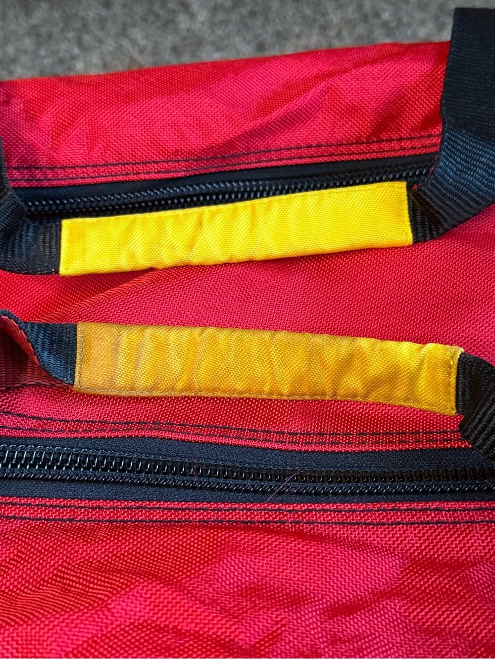 2 Marlboro Adventure Team Duffel Bags & DEADSTOCK Fannypack